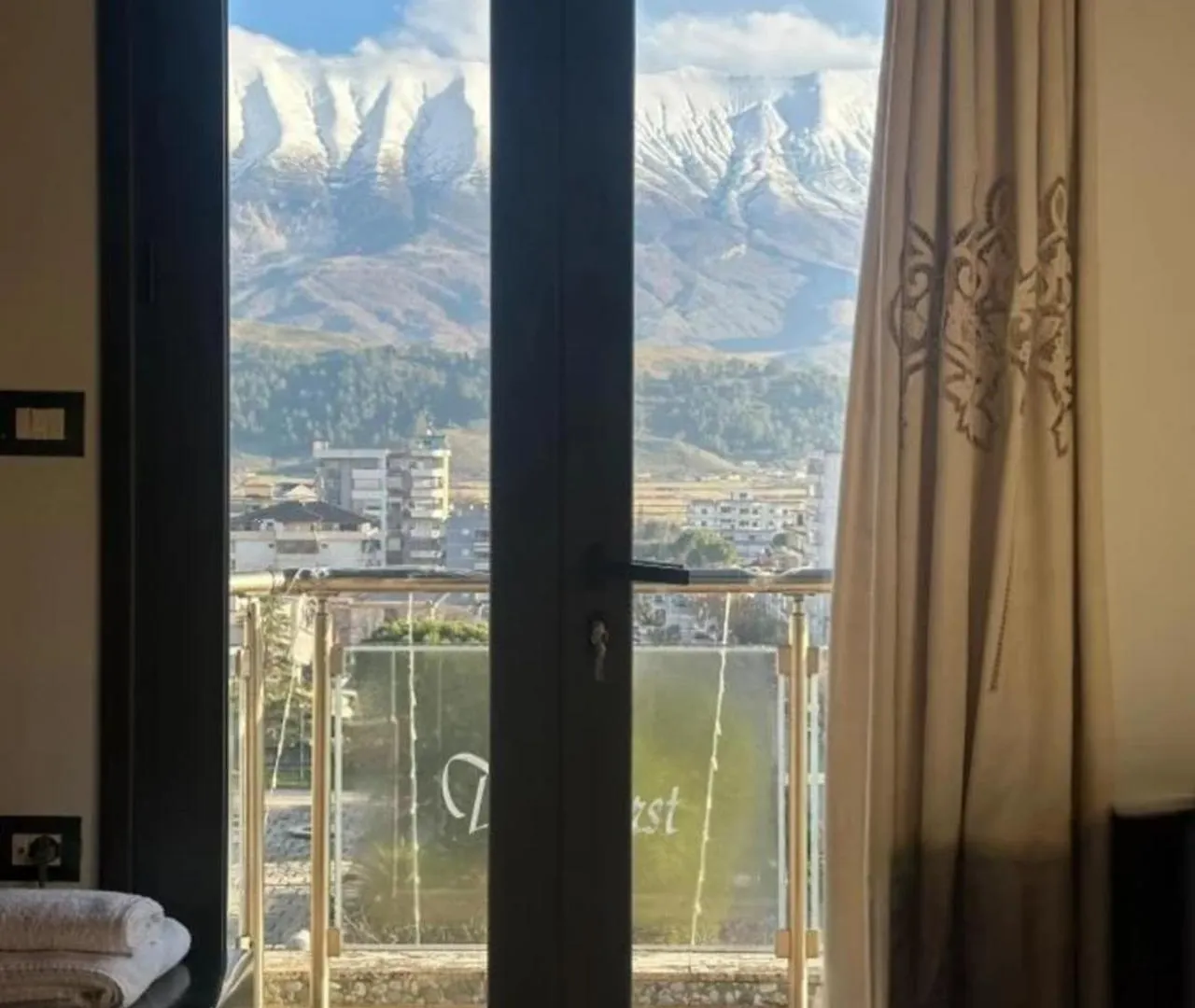 Hotel The First Gjirokastër