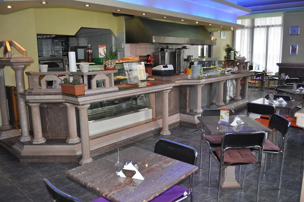 Hotel The First Gjirokastra 3*,  Albania